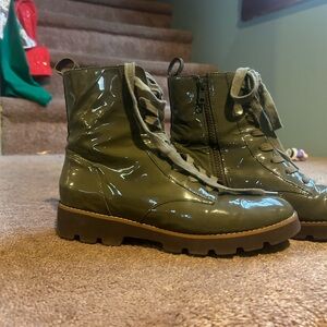 Vionic Olive Green Patent Leather Boots